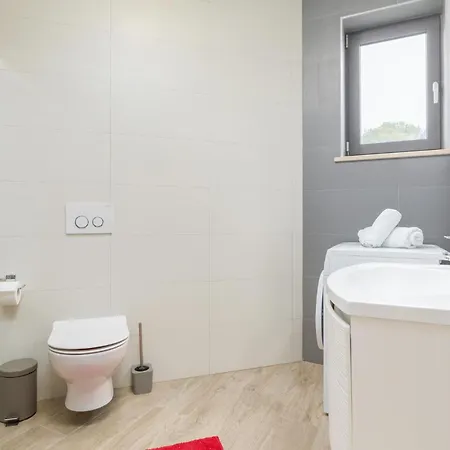 Stunning In With Wifi Apartment