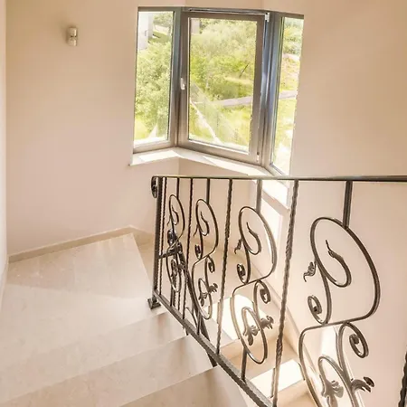 Stunning In With Wifi Apartment *